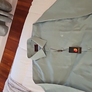Bnwt,Carlos Daniel elegant collection mens dress shirt. Sage green, size XXL